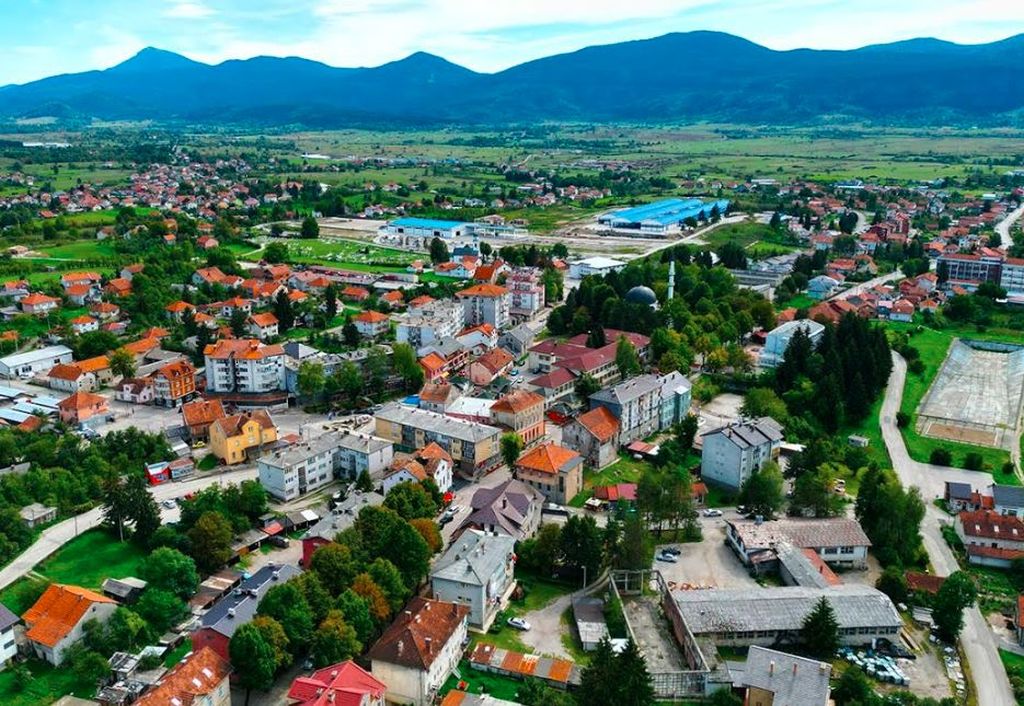 Tragedija kod Bosanskog Petrovca, maloljetnik izgubio život