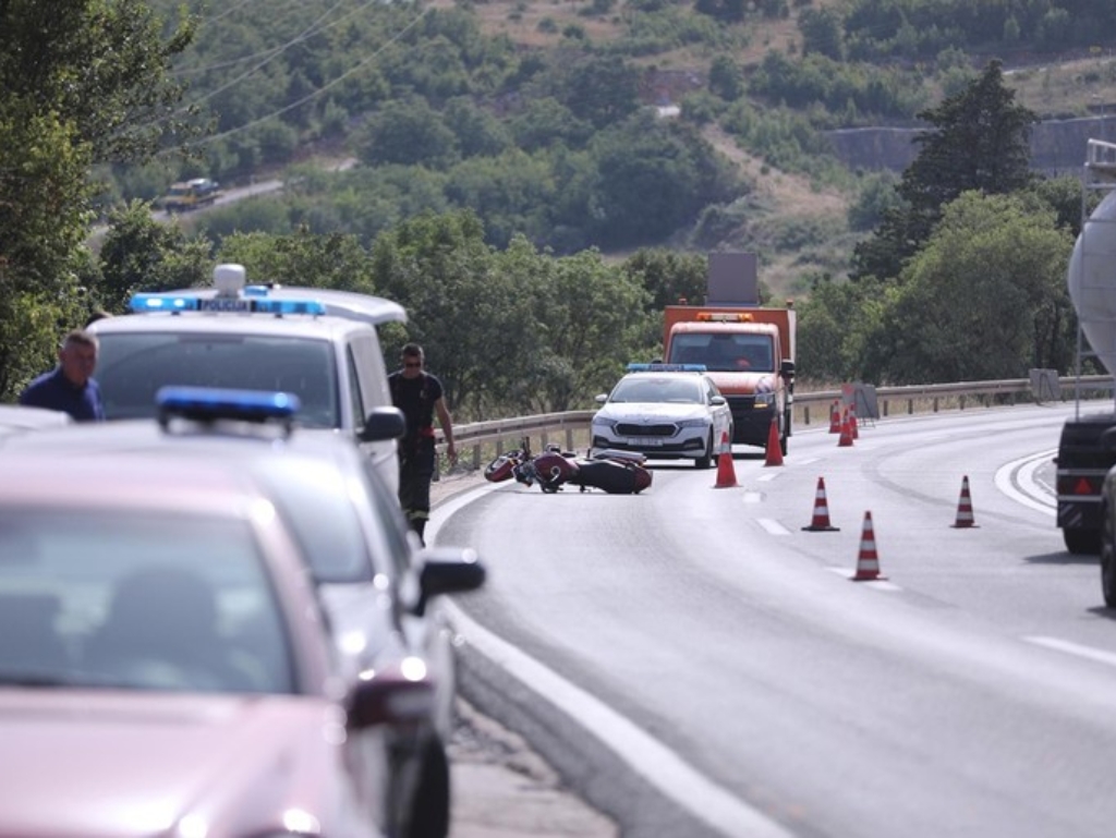 Tragedija kod Splita: Motociklista poginuo u sudaru s automobilom