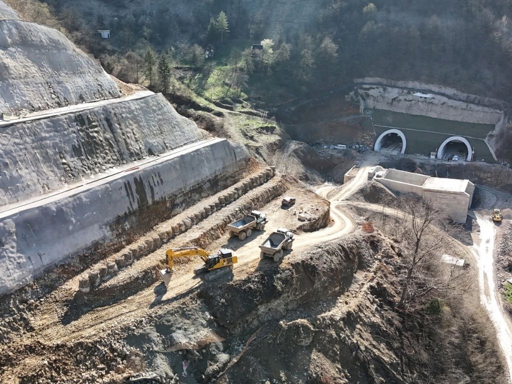 Tragedija kod Zenice: Dvojica radnika poginula na gradilištu autoceste