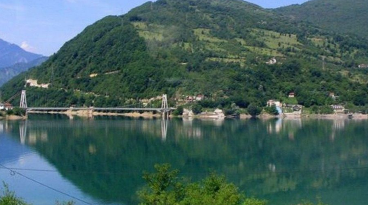 Tragedija na Jablaničkom jezeru, utopio se 34-godišnji Sarajlija