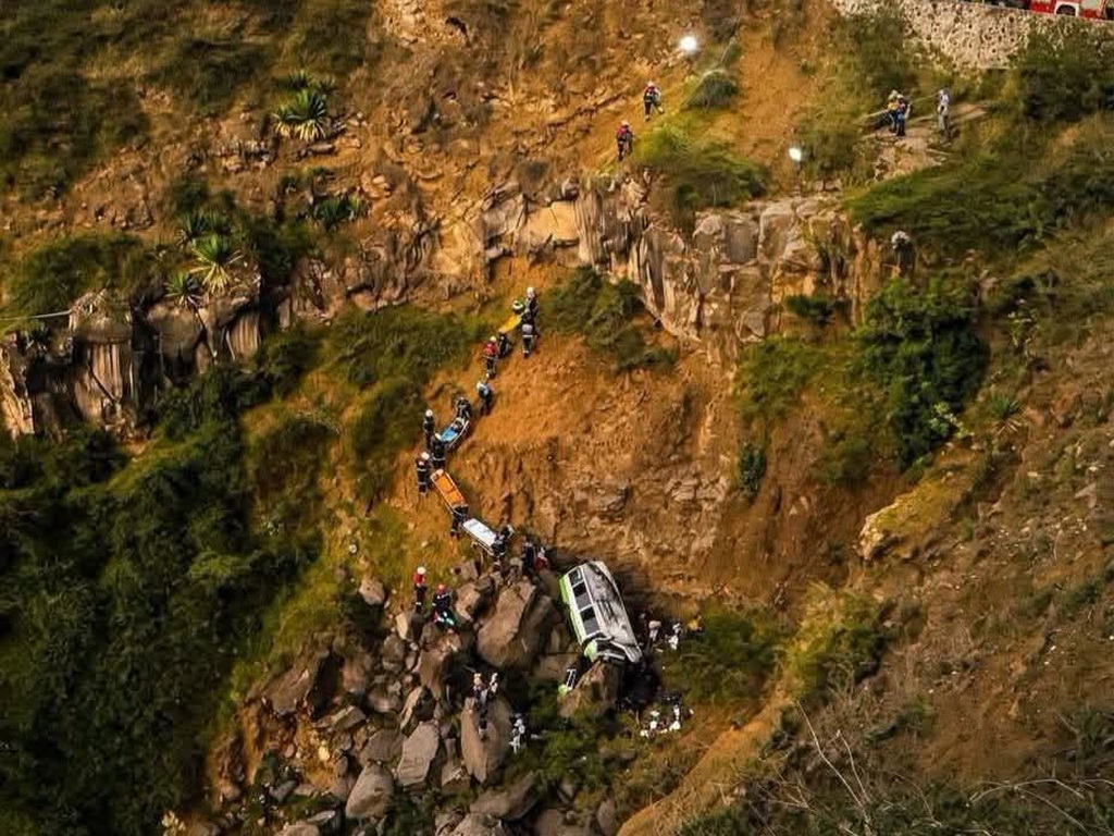 Tragedija na Zelenortskim Otocima: Autobus pun djece sletio u provaliju