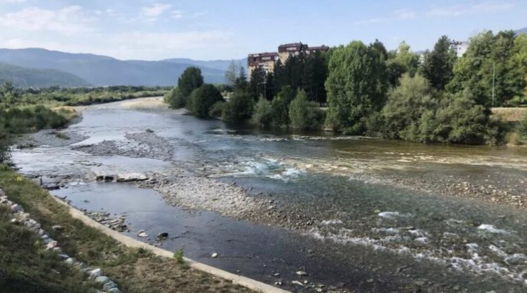 Tragedija u Beranama: Maloljetna djevojčica utopila se u rijeci Lim