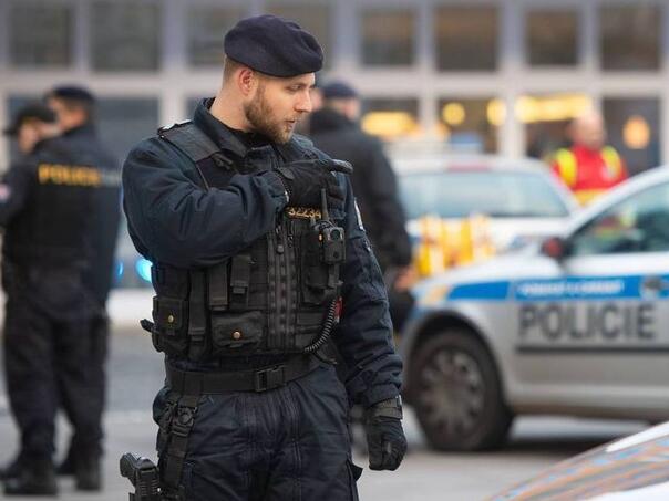 Tragedija u Češkoj: U snijegu pronašli mrtvu bebu