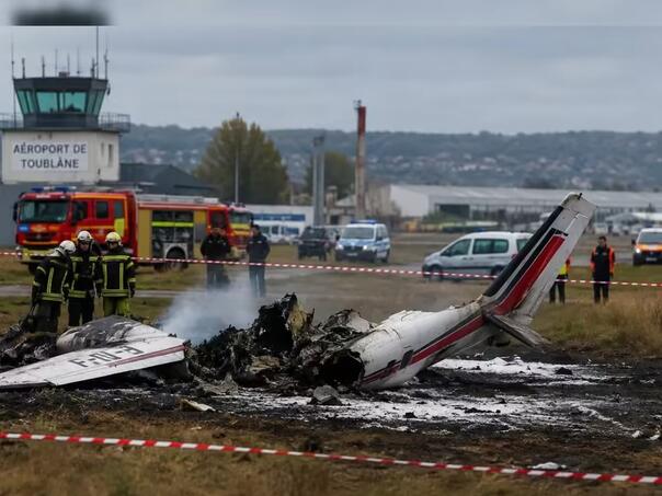 Tragedija u Francuskoj: Srušio se avion padobranske škole, poginulo 11 osoba