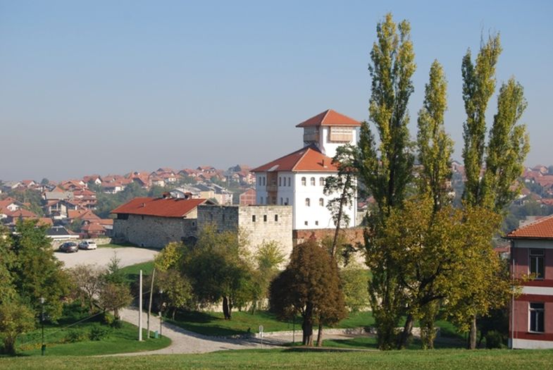 Tragedija u Gradačcu: Utopio se 13-godišnjak u bazenu