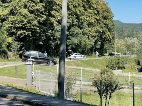 Tragedija u Loparama: U sudaru dva automobila poginula jedna osoba