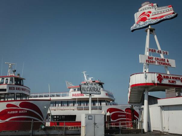 Tragedija u SAD: Srušila se kapija za trajekte, poginulo sedam osoba