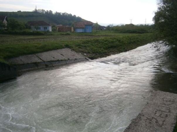 Tragedija u Sanskom Mostu: Utopio se u rijeci pokušavajući spasiti svog psa