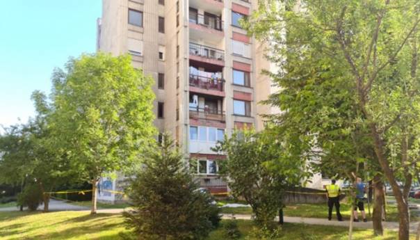 Tragedija u Sarajevu: Muškarac skočio u smrt sa petog sprata