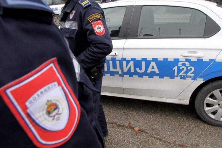 Tragedija u Sjenici: Poginulo dijete (3) igrajući se u dvorištu kuće