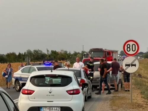 Tragedija u Srbiji: Automobil sletio s puta i izgorio, vozač poginuo
