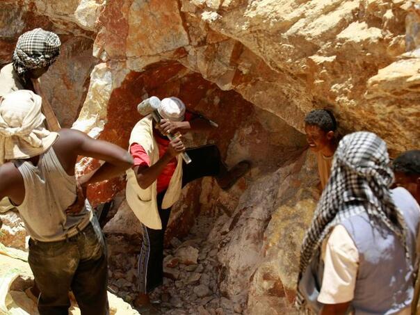 Tragedija u Sudanu: U urušavanju rudnika poginuli rudari