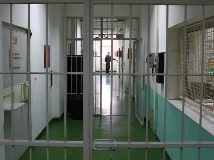 Tragedija u zeničkom zatvoru: Zatvorenik preminuo nakon pokušaja suicida