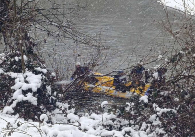 Traje potraga: Pješak sinoć pao u rijeku Stupčanicu u Olovu