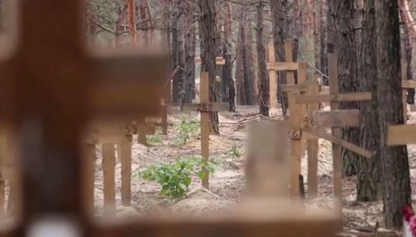 Traju iskopavanja masovne grobnice kod Izjuma