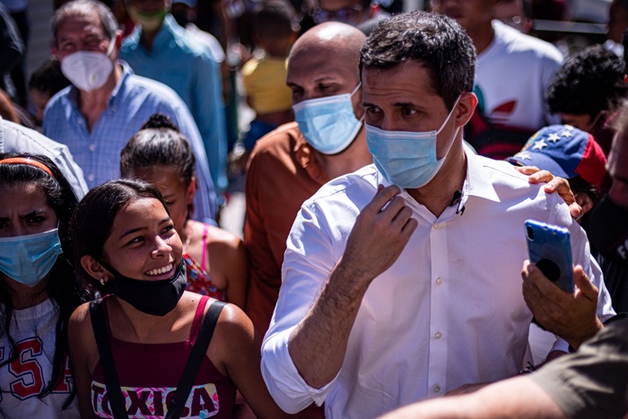 Traju izbori u Venezueli, opozicija ih bojkotuje