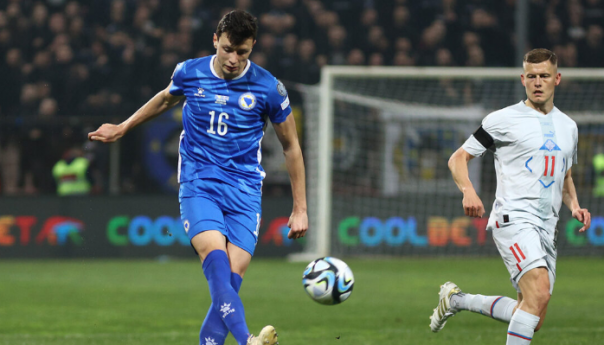 Transfermarkt: Ahmedhodžić vrijedi 20 miliona eura