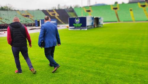 Travnjak na Koševu će biti po UEFA standardima, stigla mašina sa Ajaxovog stadiona