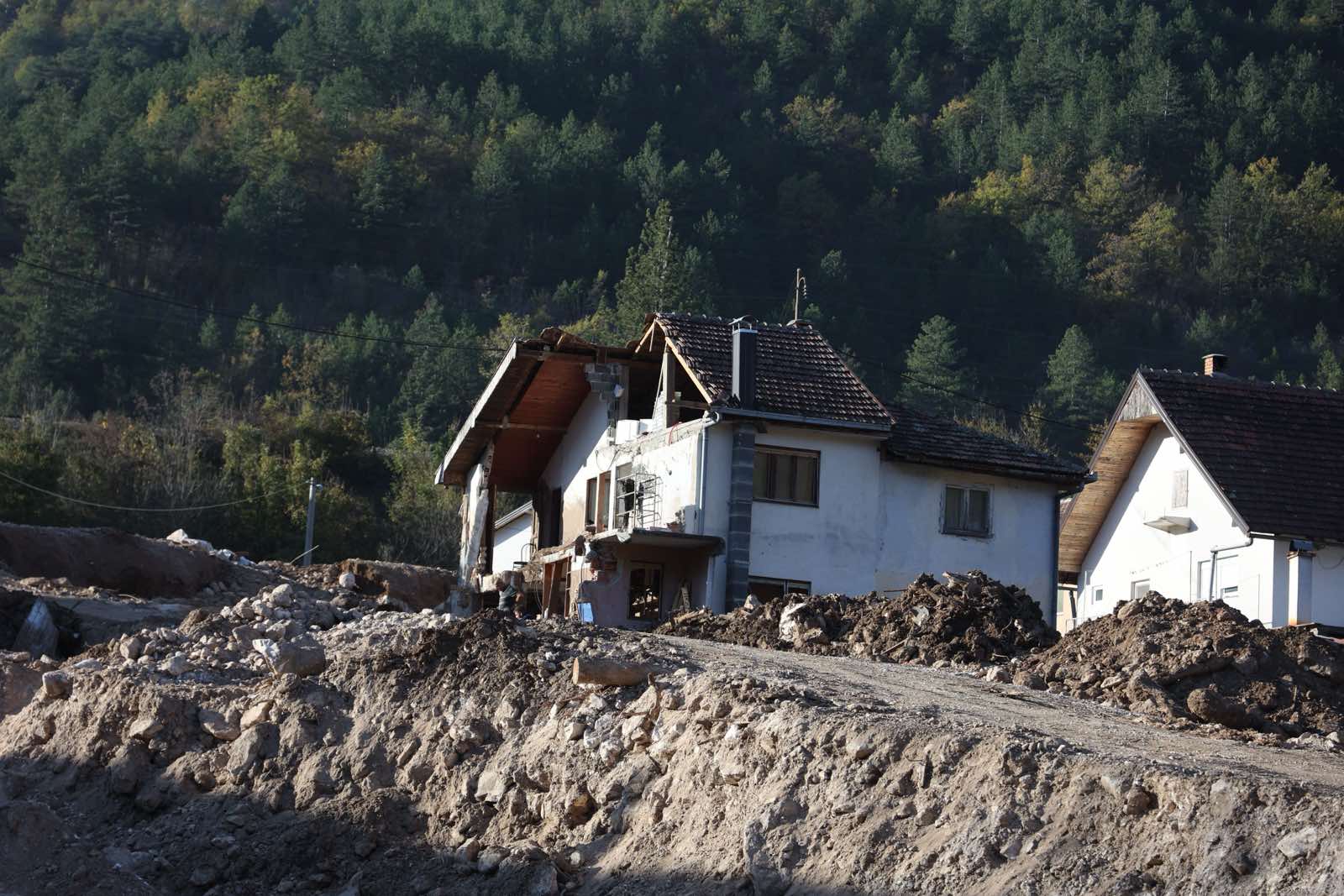 Traže se lokacije za zgradu ili kuće mještanima Donje Jablanice
