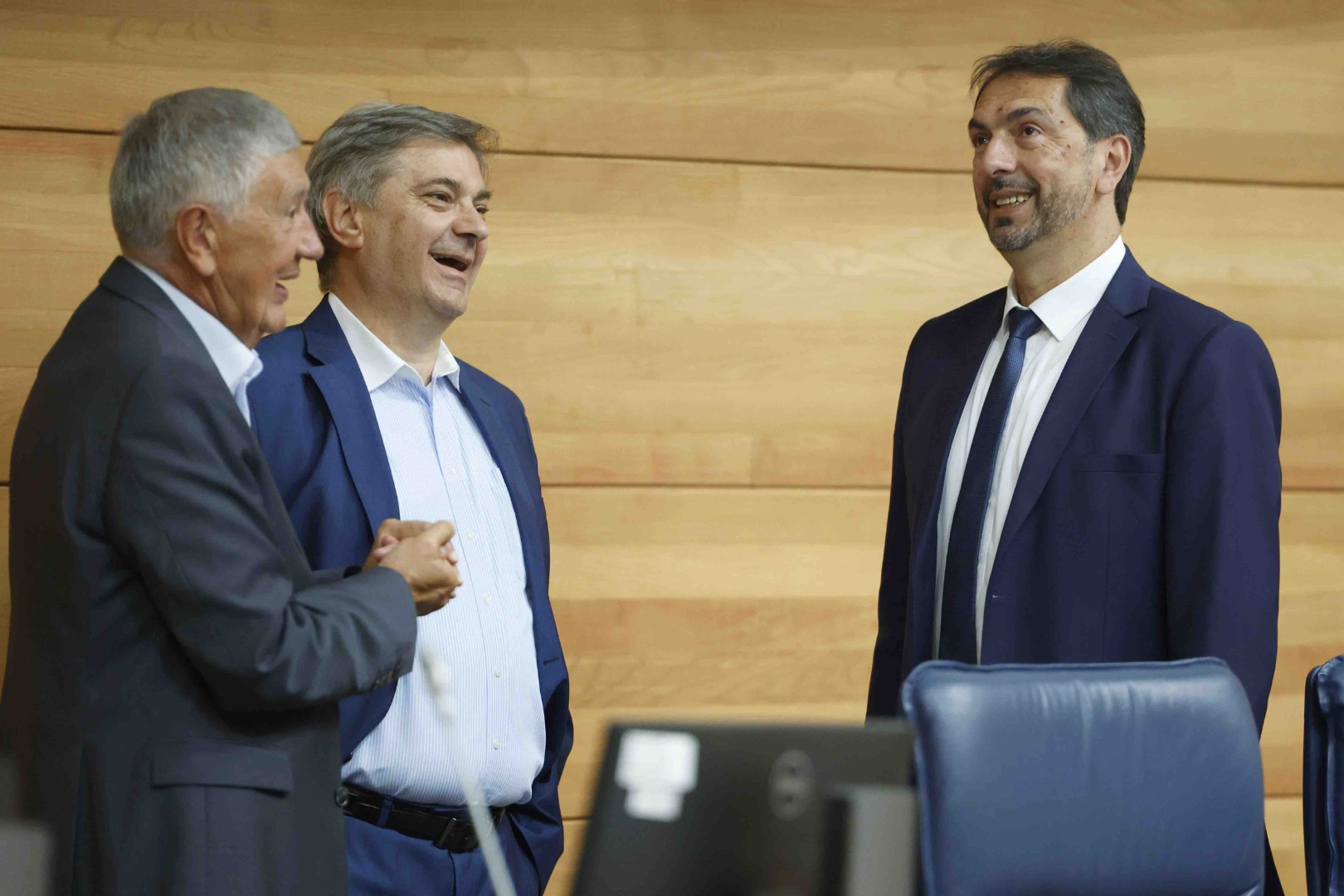 Traže se smjene Radmanovića i Nešića: ‘Noć je pred nama’