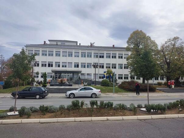 Traži se ponovno brojanje glasova s 22 biračka mjesta u Brčko distriktu