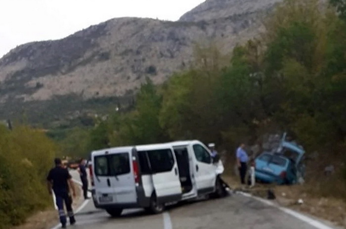 Trebinje: Dvije osobe poginule, četiri teže povrijeđene