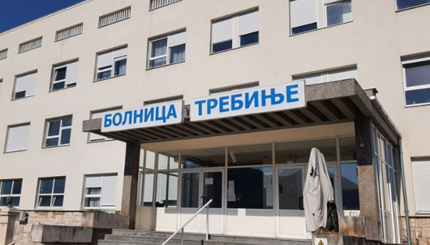 Trebinje: Osmero djece u bolnici zbog trovanja, jedno na kisiku