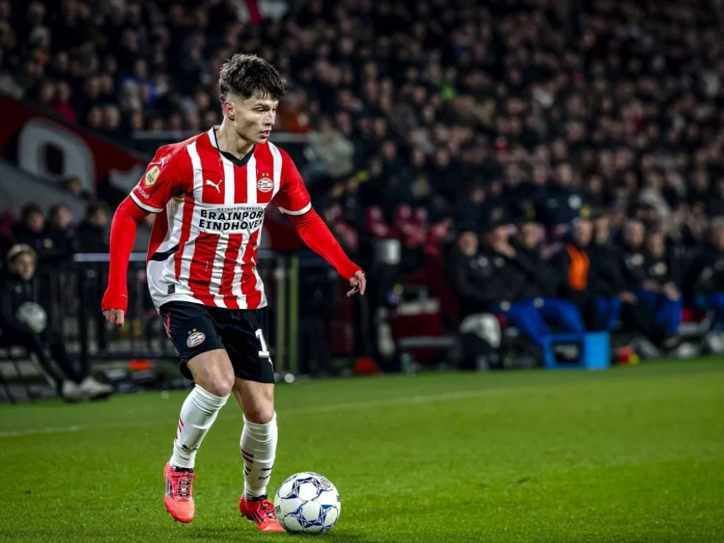 Trener PSV-a konačno vjeruje Bajraktareviću: Evo kako je preskočio zvijezdu tima