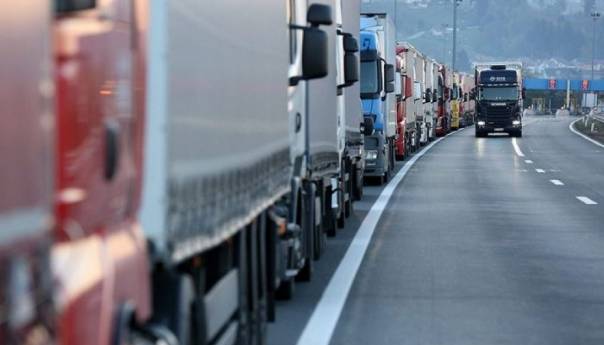 Trgovinski deficit FBiH u martu 800,6 miliona KM