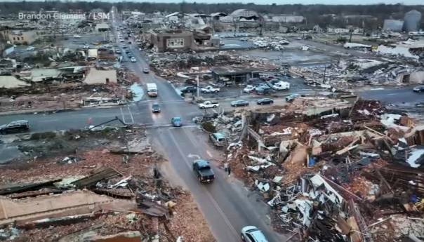 Tri dana nakon nezapamćenih tornada u SAD-u broj žrtava porastao na 78