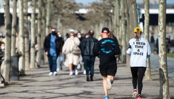 Tri dana zaredom u V.Britaniji više od 10.000 novozaraženih