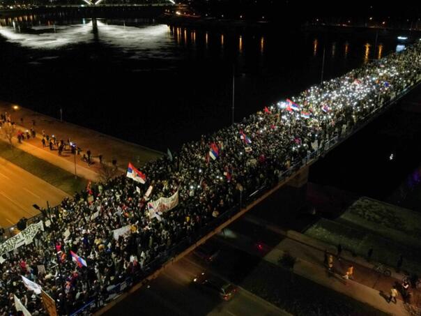 Tri mjeseca od pada nastrešnice u Novom Sadu: Danas nove blokade