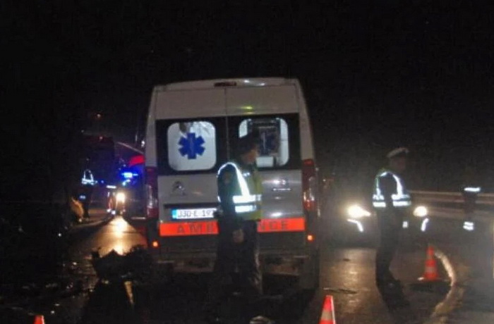Tri osobe povrijeđene u saobraćajnoj nesreći kod Tuzle