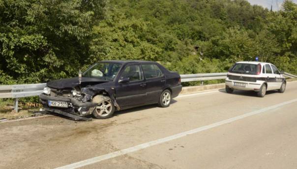 Tri osobe povrijeđene u sudaru kod Mostara