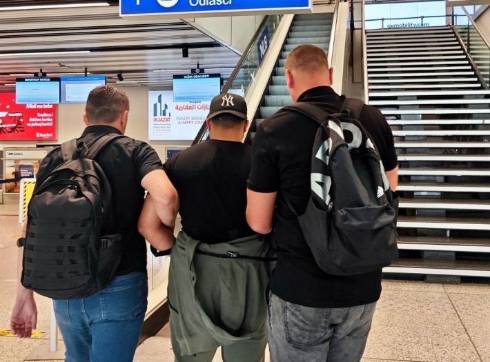 Tri osobe prisilno protjerane iz BiH