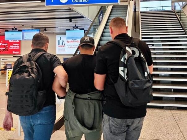 Tri osobe prisilno protjerane iz BiH