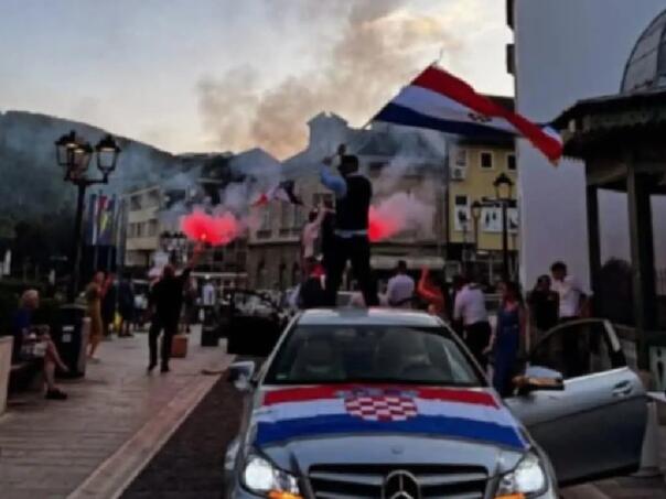 Tri osobe privedene u Jajcu zbog incidenta ispred džamije