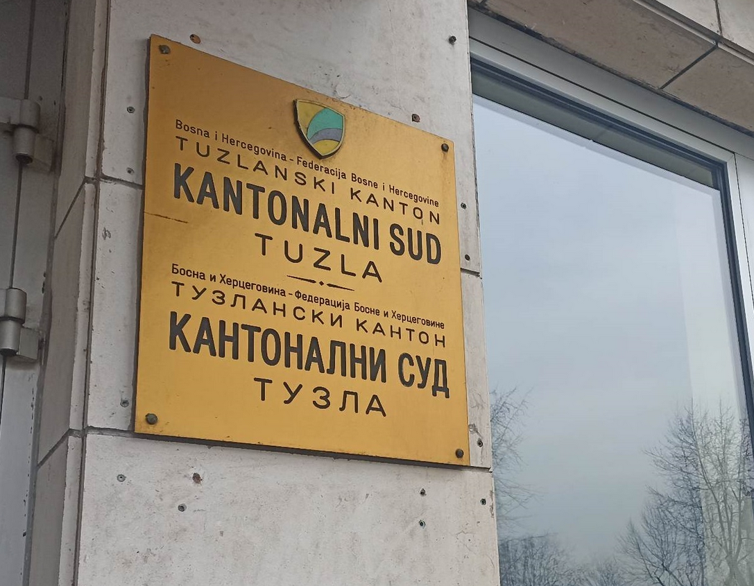 Tri osobe u Tuzli osuđene zbog prisiljavanja djece na prosjačenje