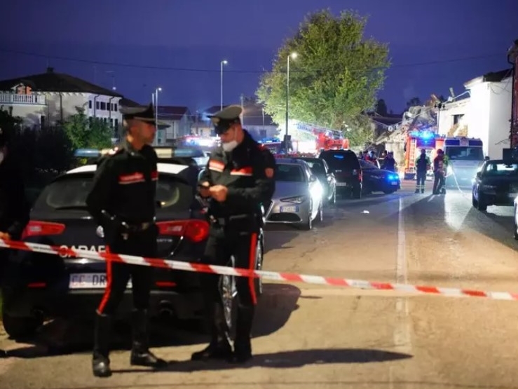 Tri policajca poginula u eksploziji tokom prisilnog iseljenja porodice