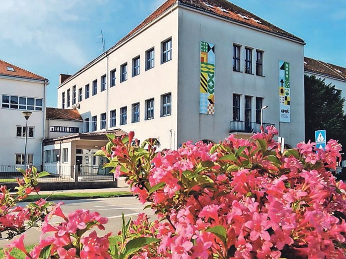 Tri učenika u Varaždinu osumnjičena za konzumiranje droge tokom nastave