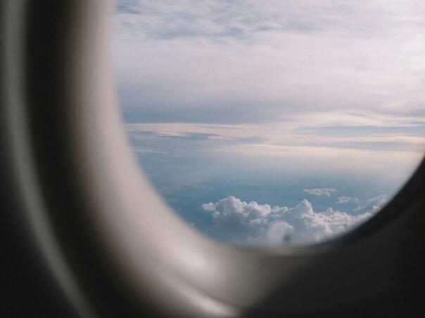 Trik koji koriste stjuardese: Umirite se prije leta za samo 10 sekundi