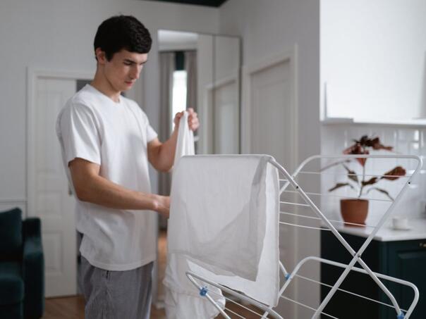 Trikovi za zimu: Kako osušiti veš bez sušilice i velikih računa za struju