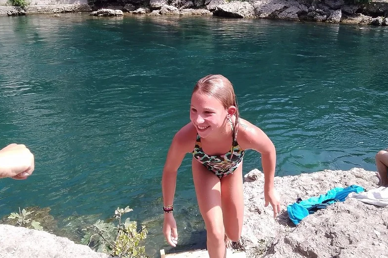 Trinaestogodišnja djevojčica skočila sa Starog mosta