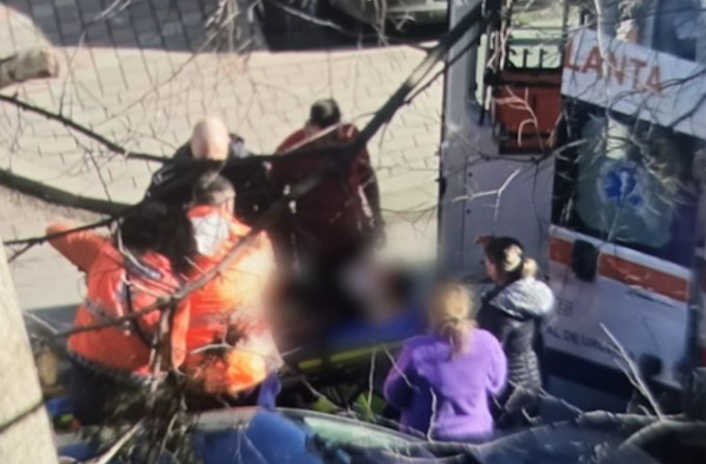 Trinaestogodišnji učenik skočio s prozora škole nakon loše ocjene