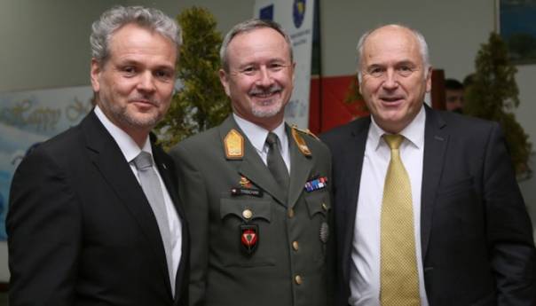 Trischak i Sattler priredili novogodišnji prijem za bh. i međunarodne zvaničnike