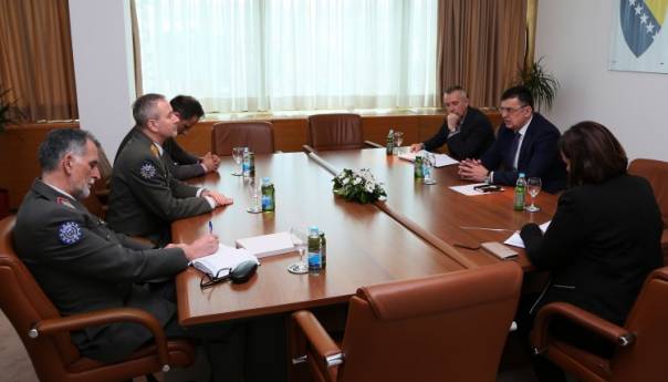 Trischak: Politički zastoj ne treba zaustaviti operacije deminiranja u BiH