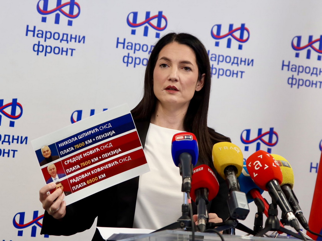 Trivić: SNSD ne želi smanjiti akcize zbog "ekstra zarade"