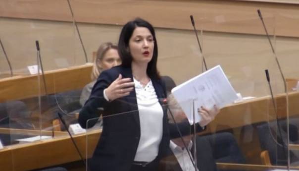 Trivić u NSRS: Slomit ćete zube od mene