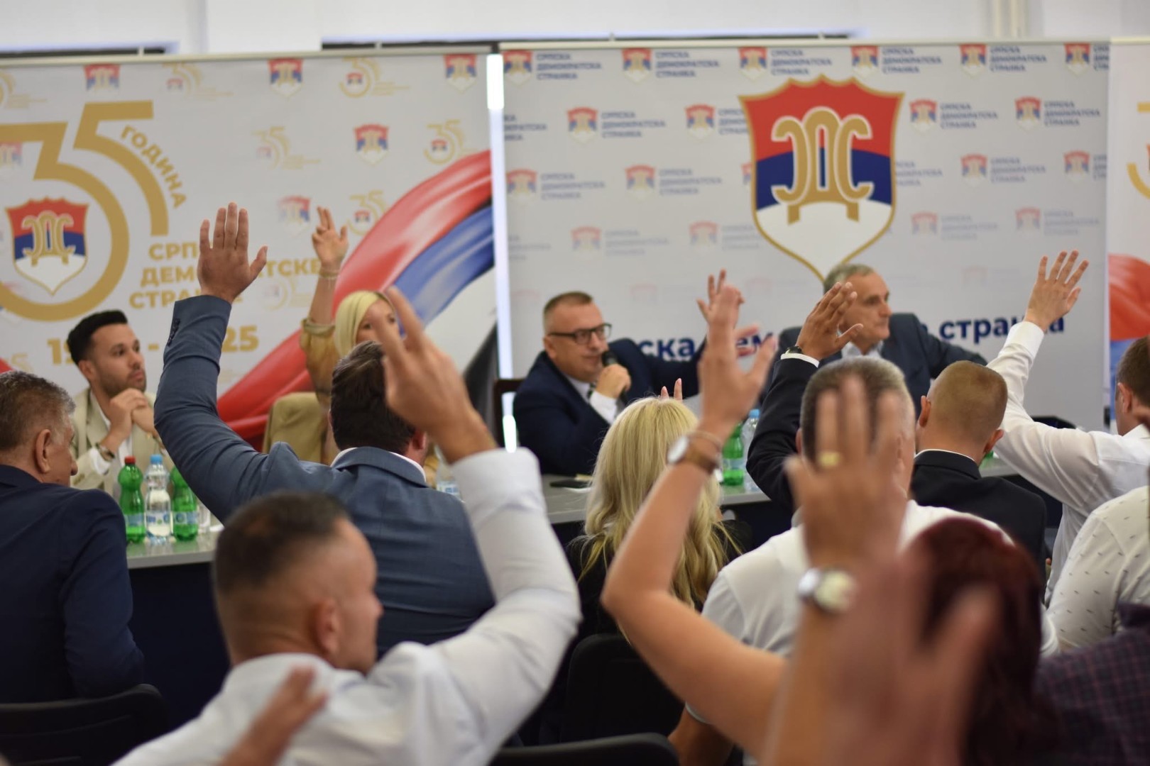 Trka počinje: SDS daje zajedničkog kandidata za predsjednika RS