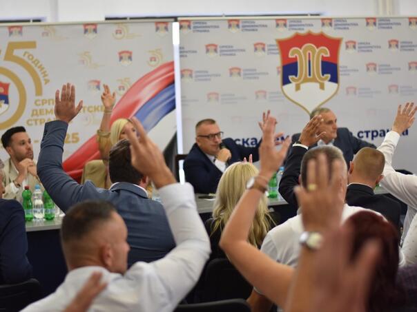 Trka počinje: SDS daje zajedničkog kandidata za predsjednika RS